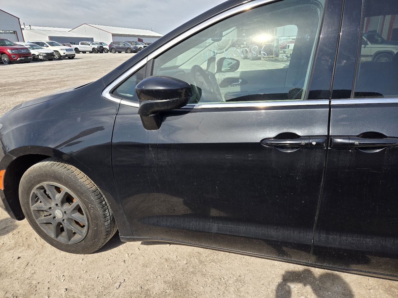 https://f005.backblazeb2.com/file/img-partshotlines-com/Inventory/EX441/Vehicle/250532_07.jpg