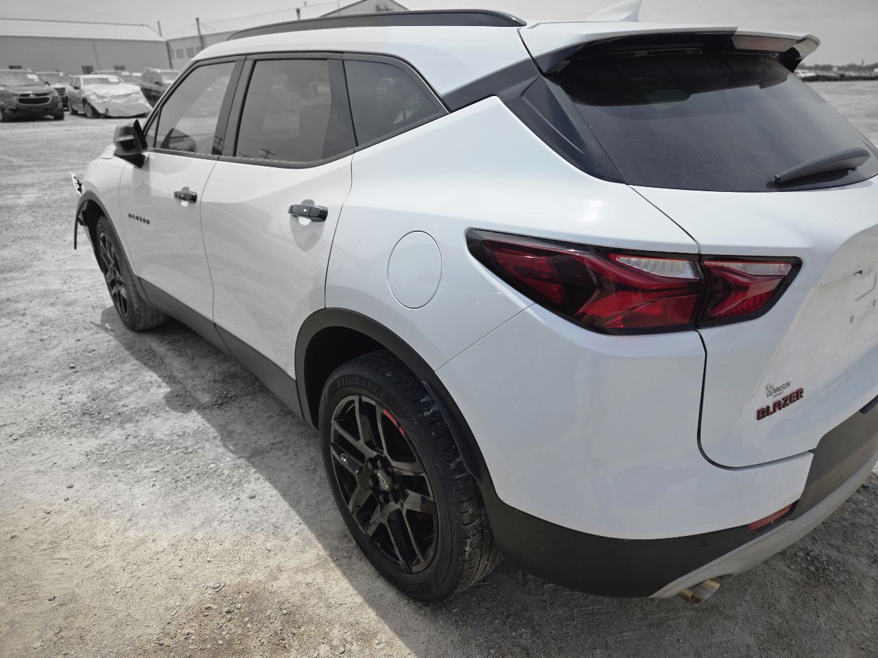 Vehicle/250537_05.jpg