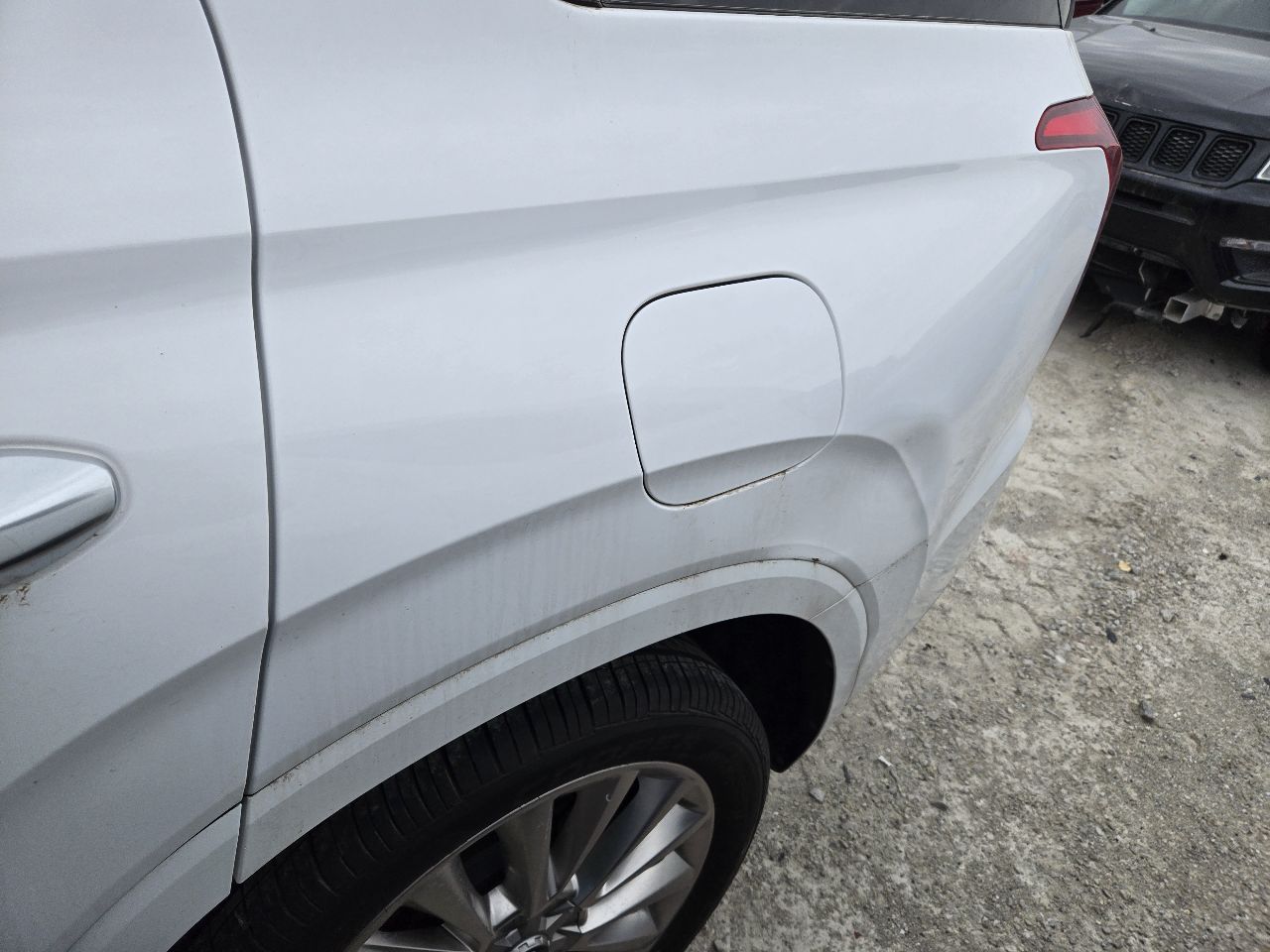 Vehicle/250543_05.jpg