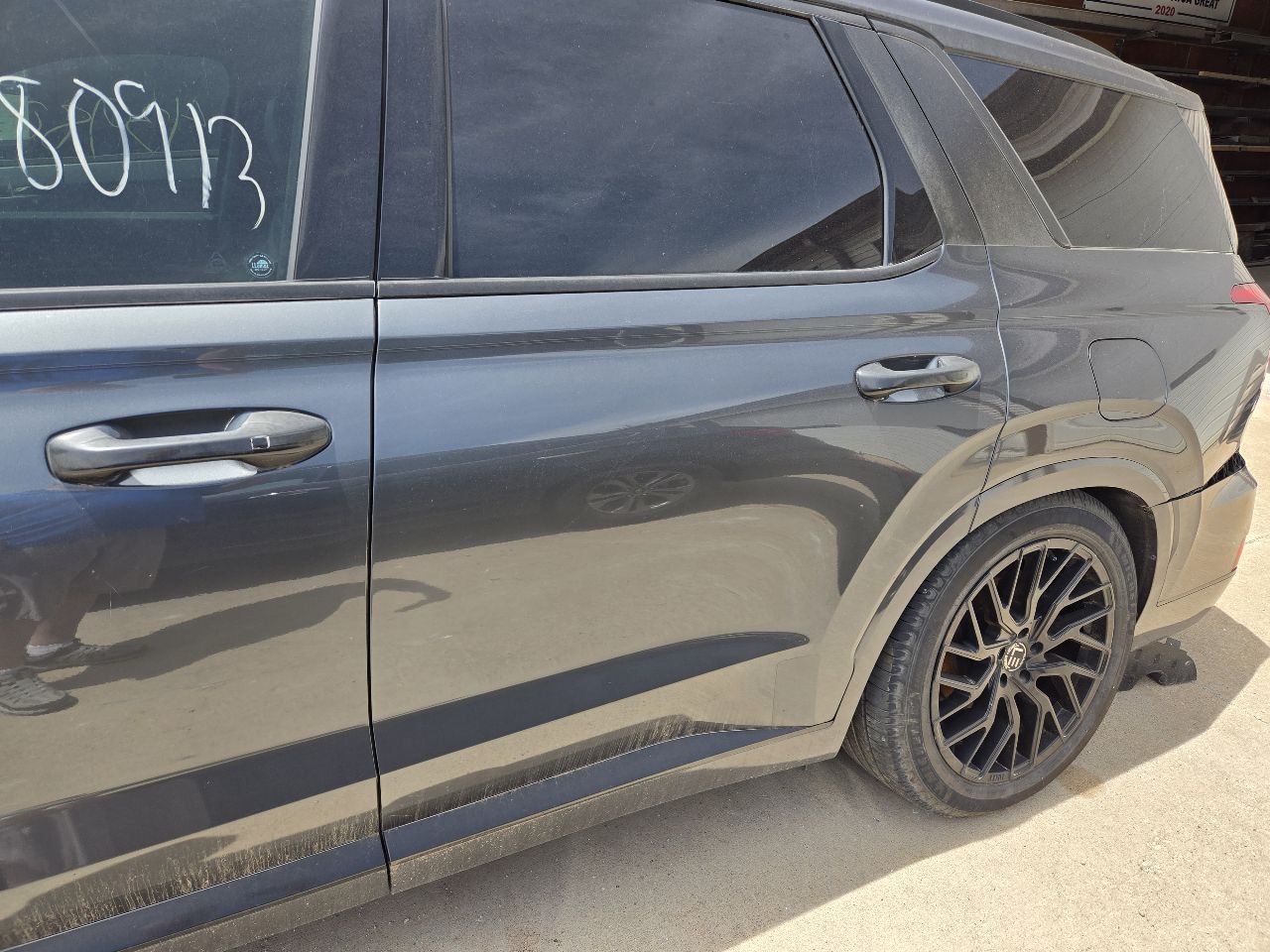 Vehicle/250546_03.jpg