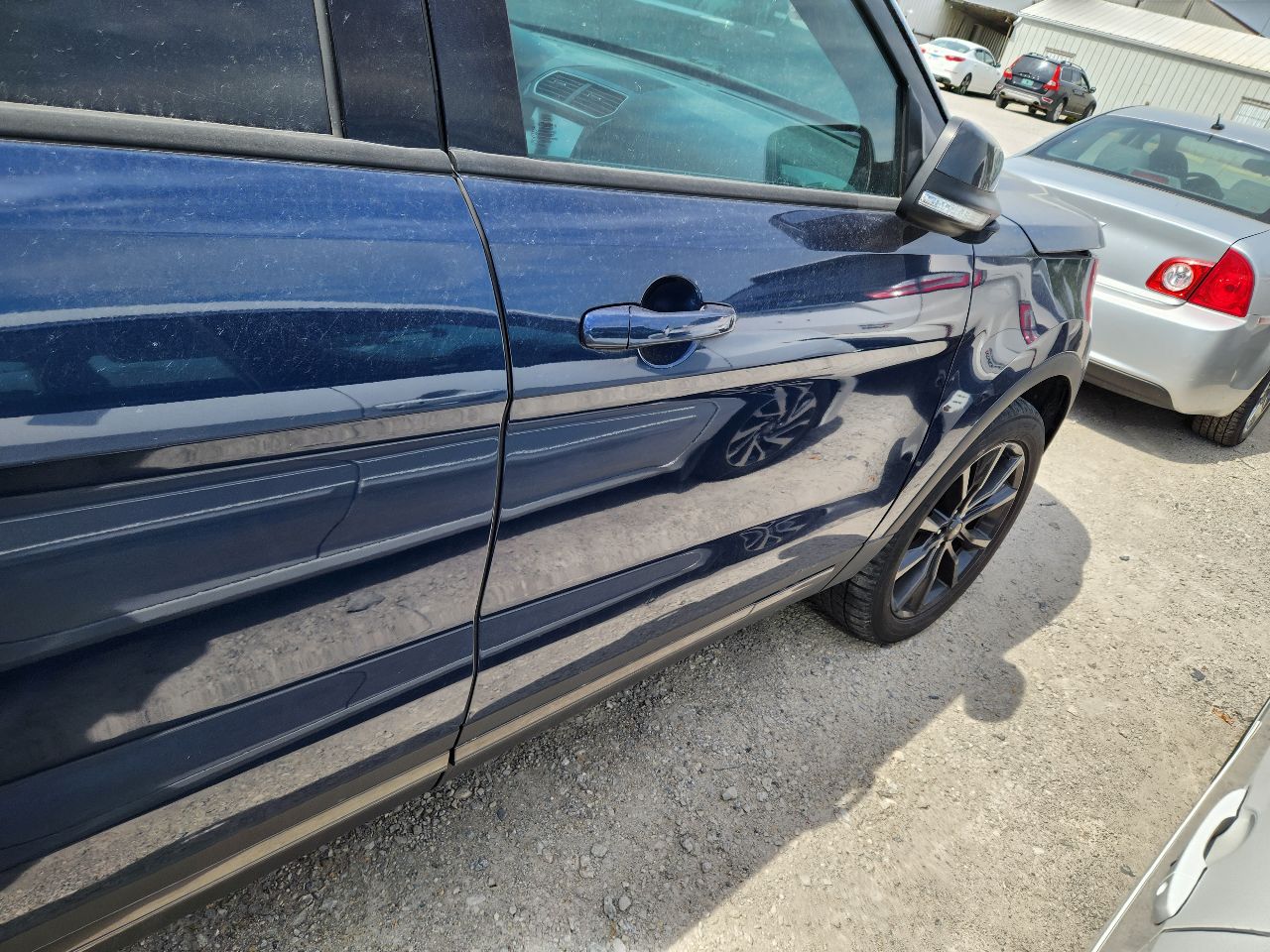 https://f005.backblazeb2.com/file/img-partshotlines-com/Inventory/EX441/Vehicle/250549_12.jpg