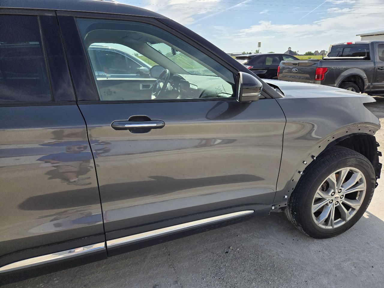 Vehicle/250564_08.jpg