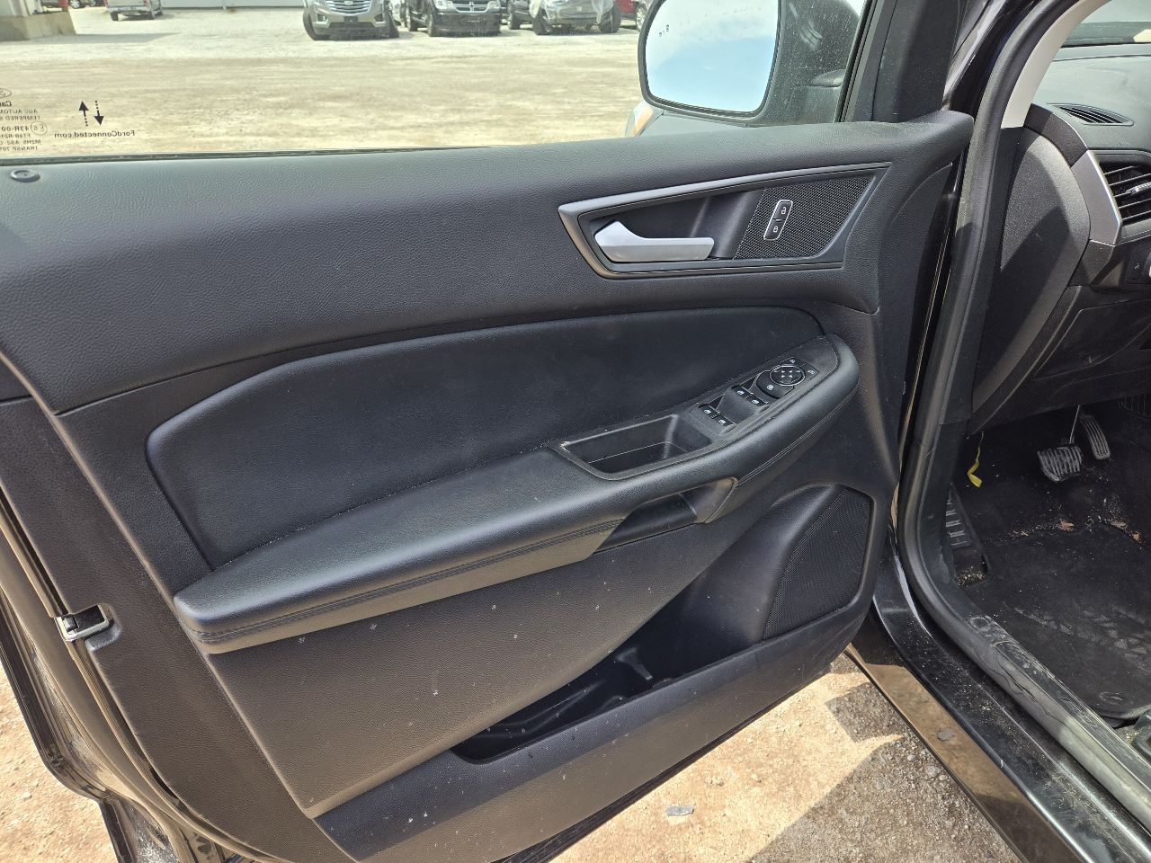 Vehicle/250565_10.jpg