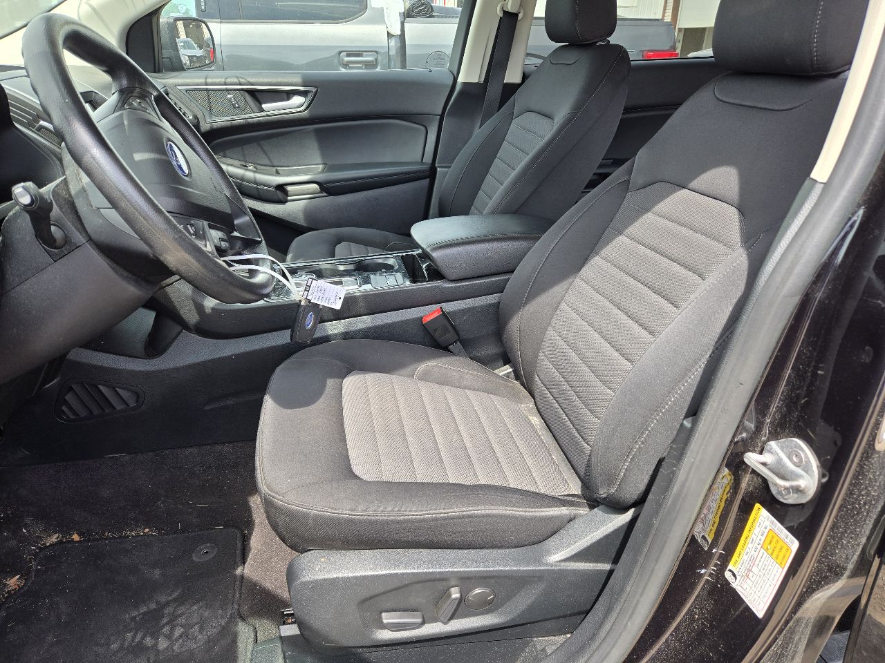 Vehicle/250565_11.jpg