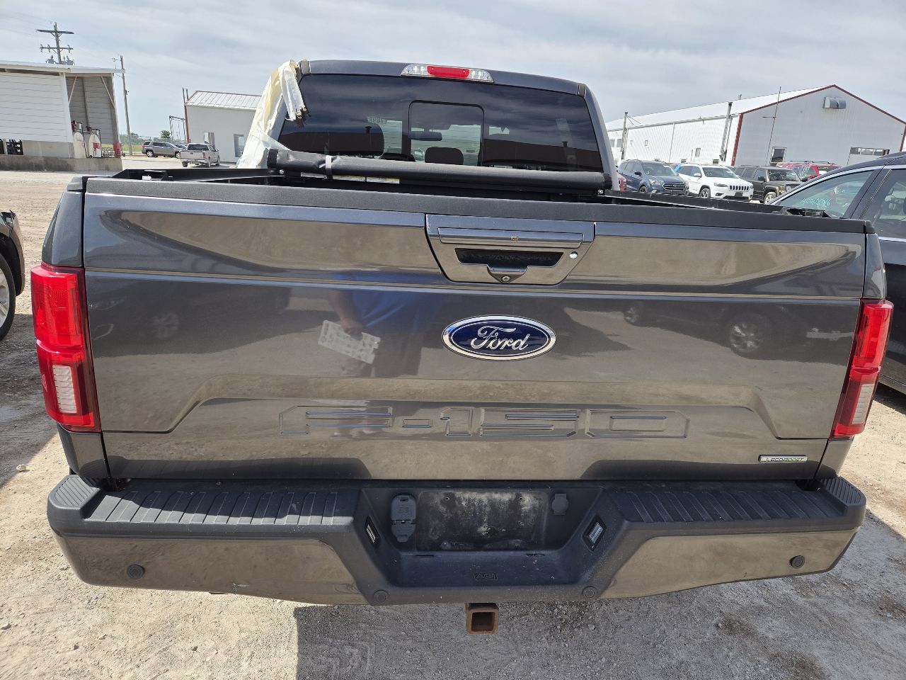 Vehicle/250571_05.jpg