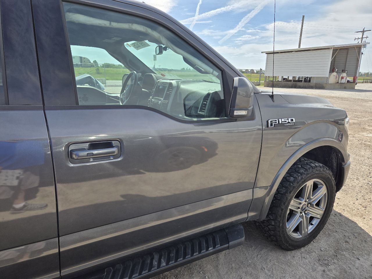 Vehicle/250571_10.jpg