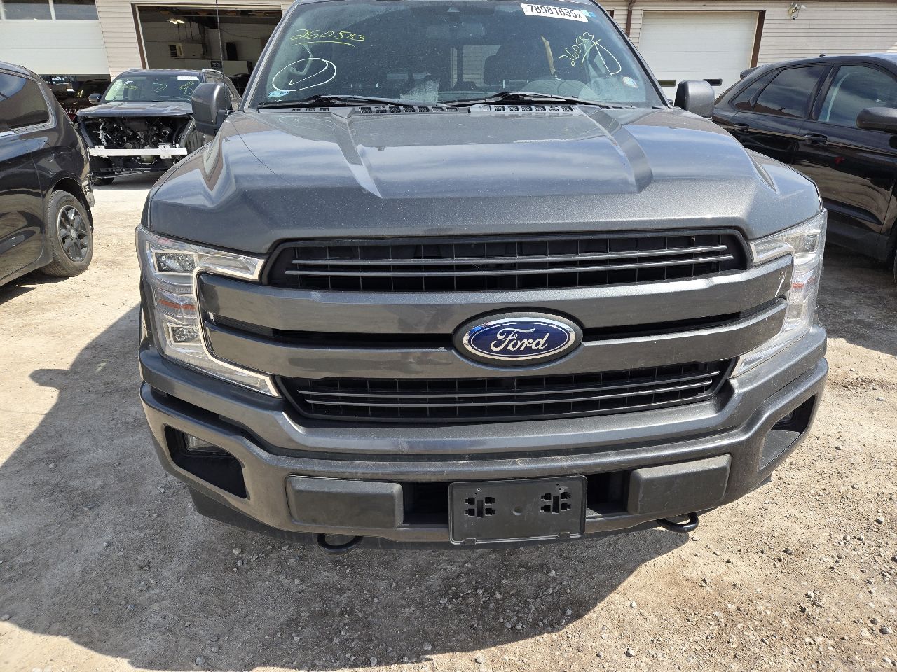 Vehicle/250571_12.jpg