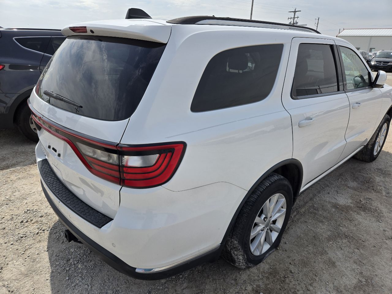 Vehicle/250583_06.jpg