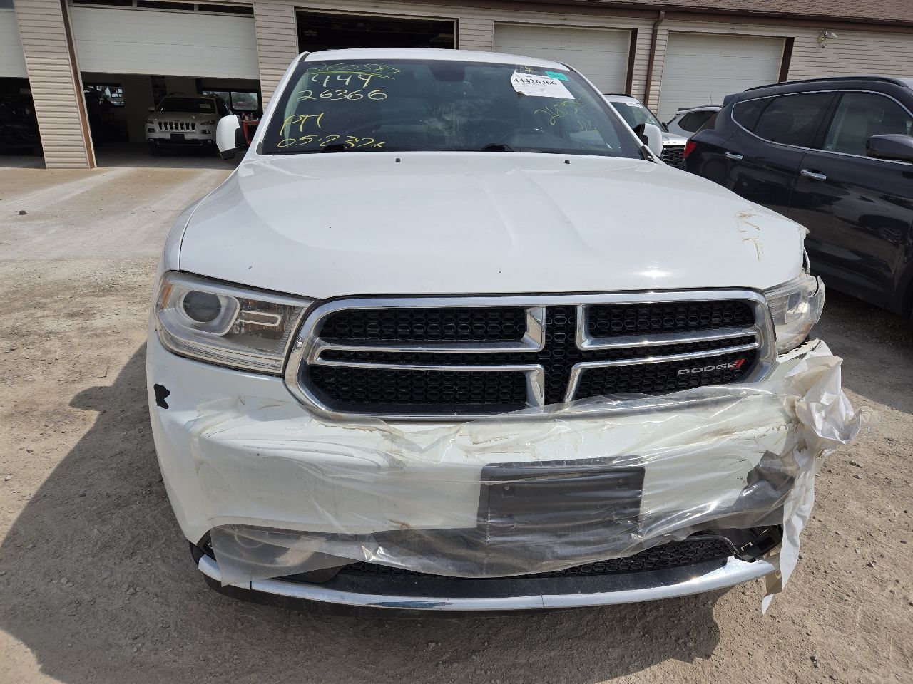 Vehicle/250583_10.jpg