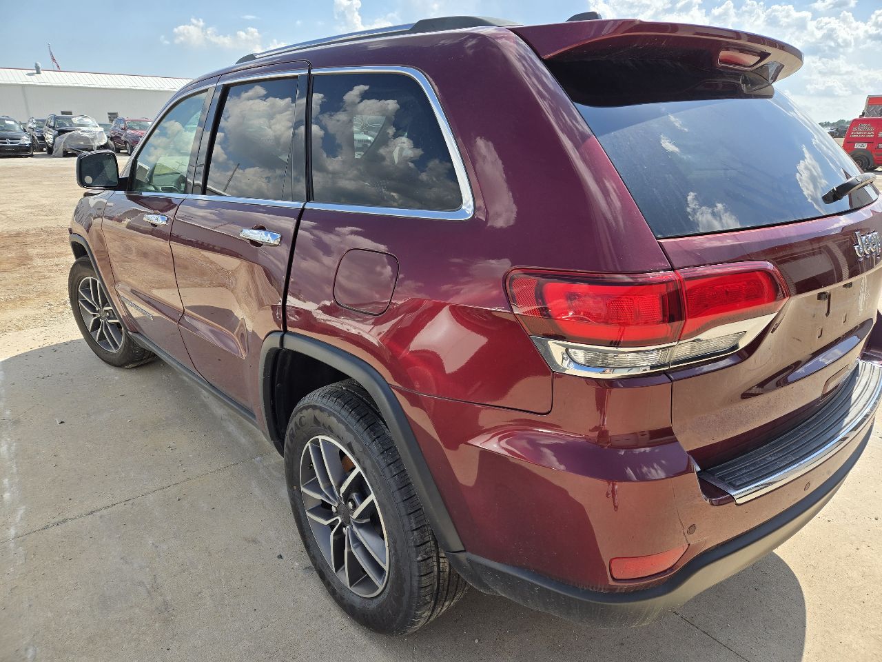 Vehicle/250593_05.jpg