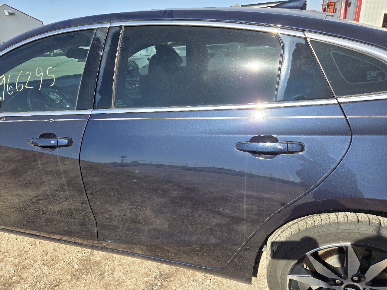 https://f005.backblazeb2.com/file/img-partshotlines-com/Inventory/EX441/Vehicle/250596_04.jpg