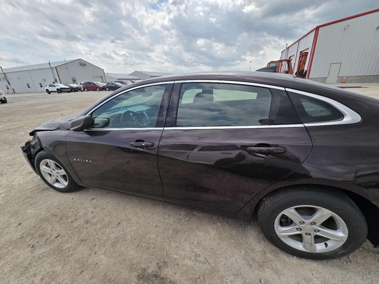 https://f005.backblazeb2.com/file/img-partshotlines-com/Inventory/EX441/Vehicle/250597_04.jpg