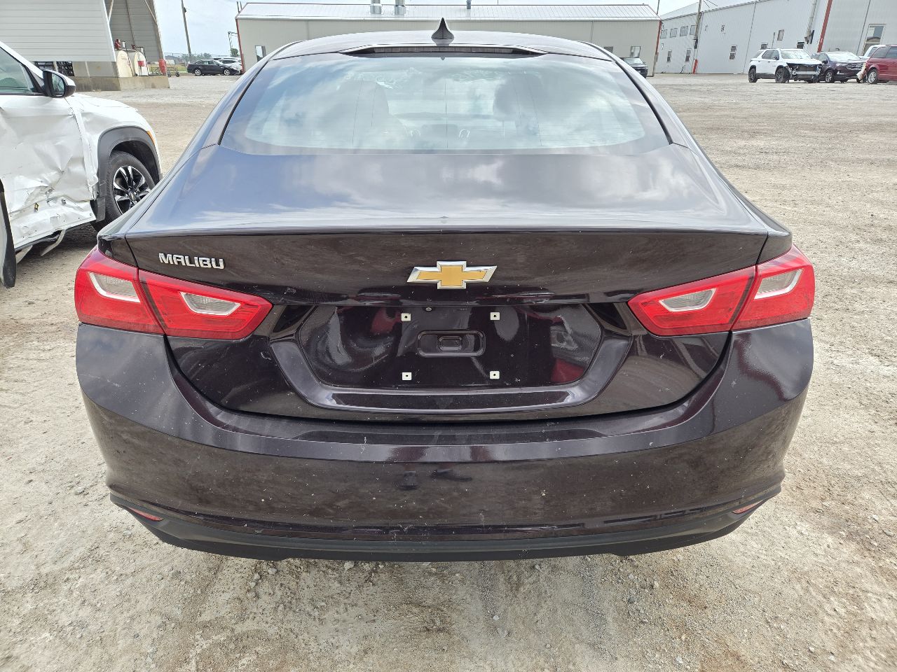 https://f005.backblazeb2.com/file/img-partshotlines-com/Inventory/EX441/Vehicle/250597_06.jpg