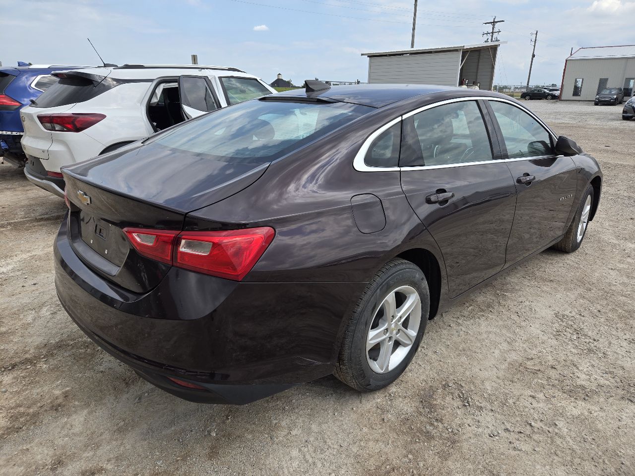 https://f005.backblazeb2.com/file/img-partshotlines-com/Inventory/EX441/Vehicle/250597_07.jpg