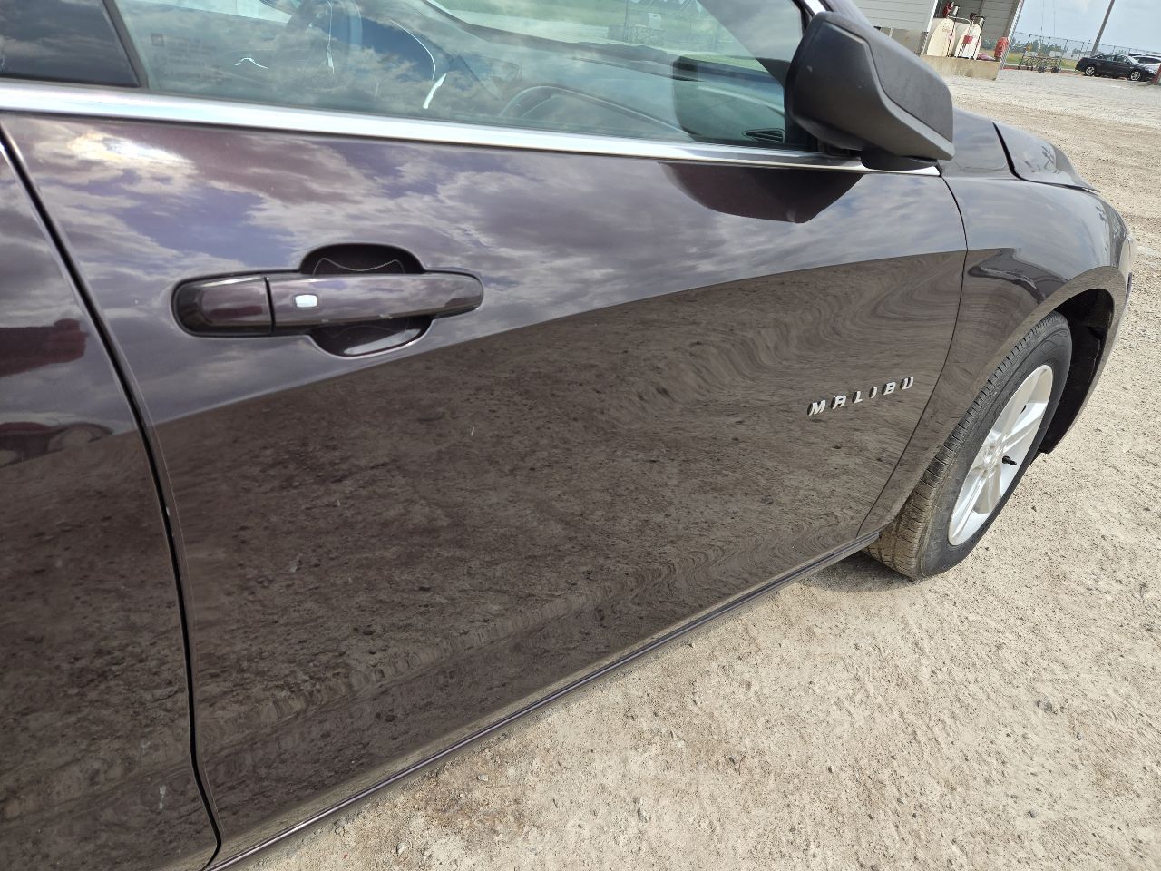 https://f005.backblazeb2.com/file/img-partshotlines-com/Inventory/EX441/Vehicle/250597_10.jpg