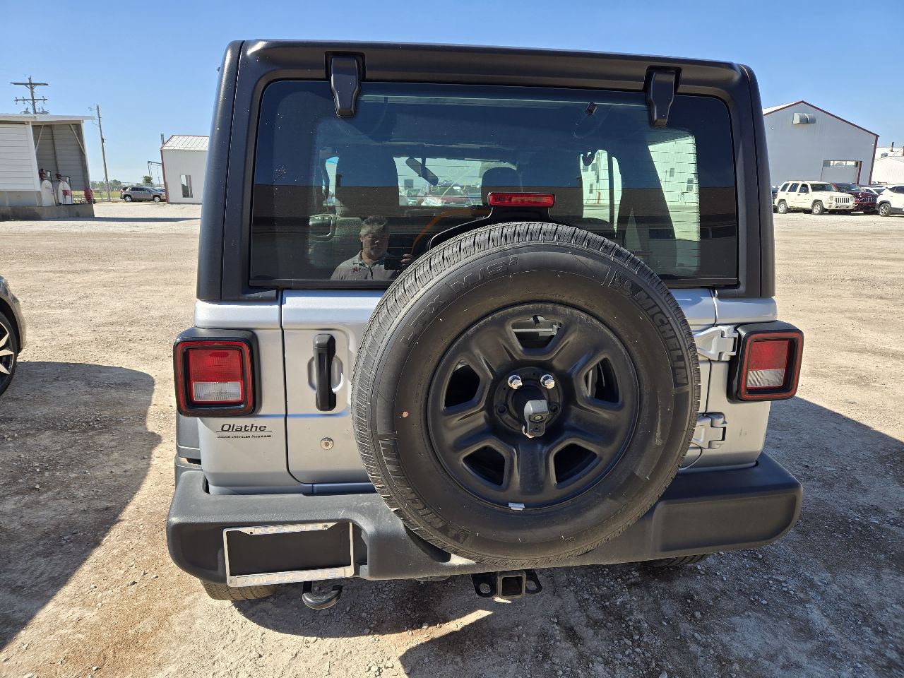 https://f005.backblazeb2.com/file/img-partshotlines-com/Inventory/EX441/Vehicle/250599_04.jpg