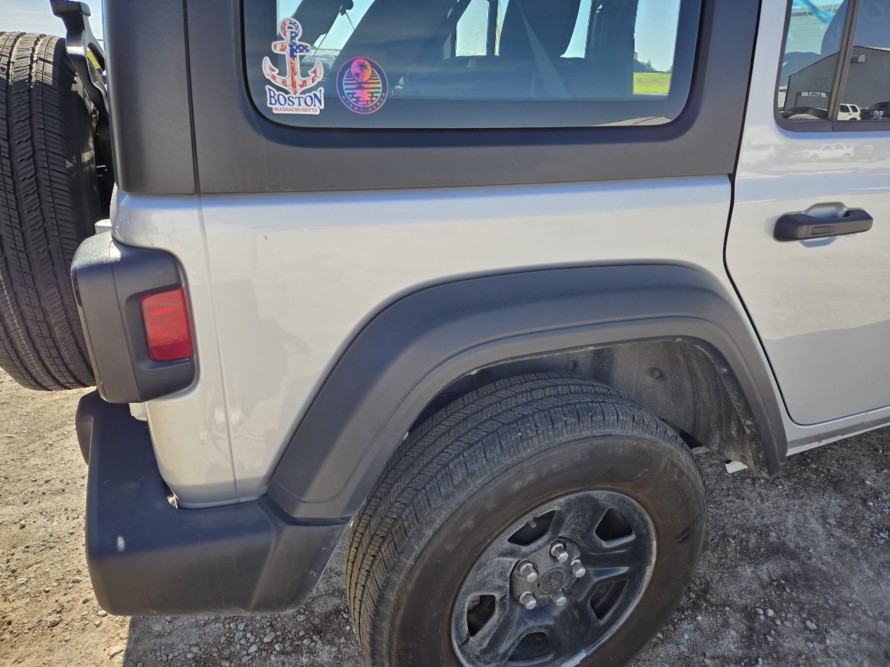https://f005.backblazeb2.com/file/img-partshotlines-com/Inventory/EX441/Vehicle/250599_06.jpg