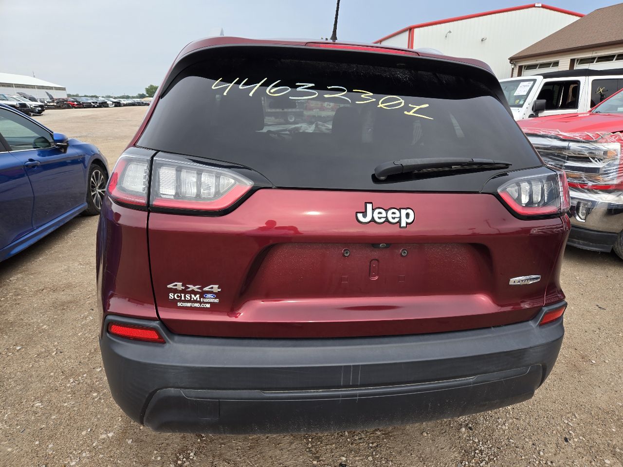 Vehicle/250671_06.jpg