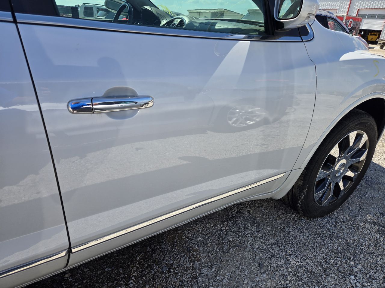 Vehicle/250680_08.jpg