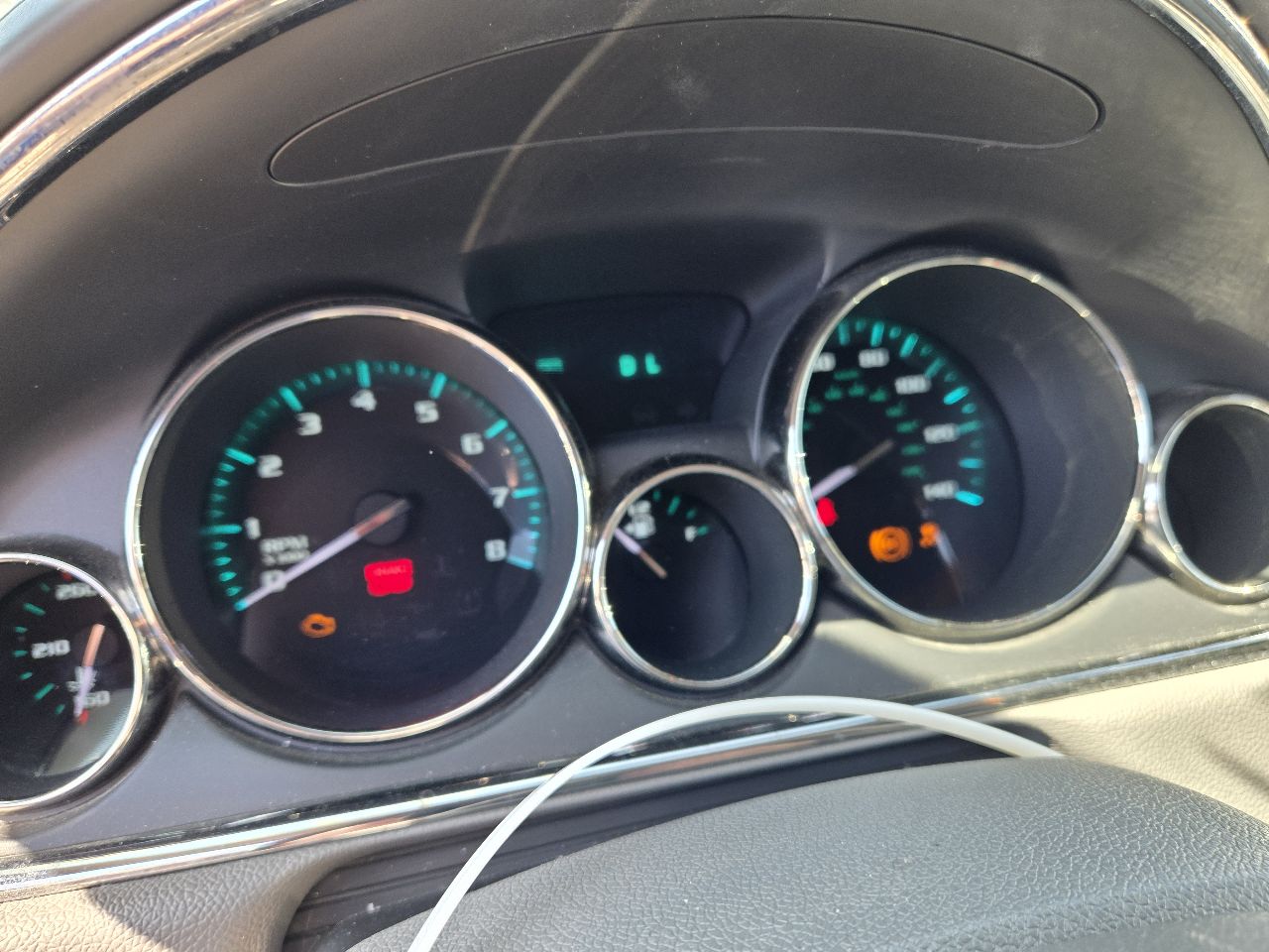 Vehicle/250680_12.jpg