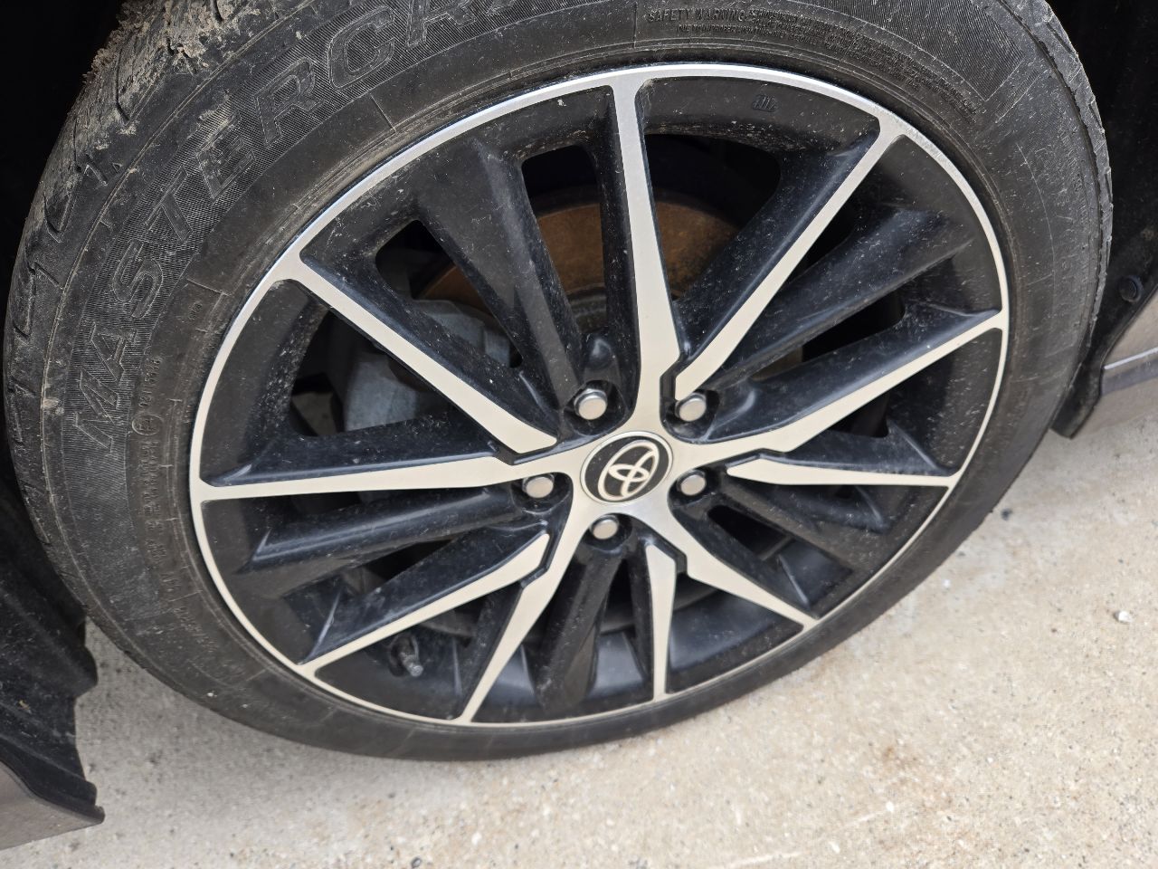 https://f005.backblazeb2.com/file/img-partshotlines-com/Inventory/EX441/Vehicle/250692_10.jpg