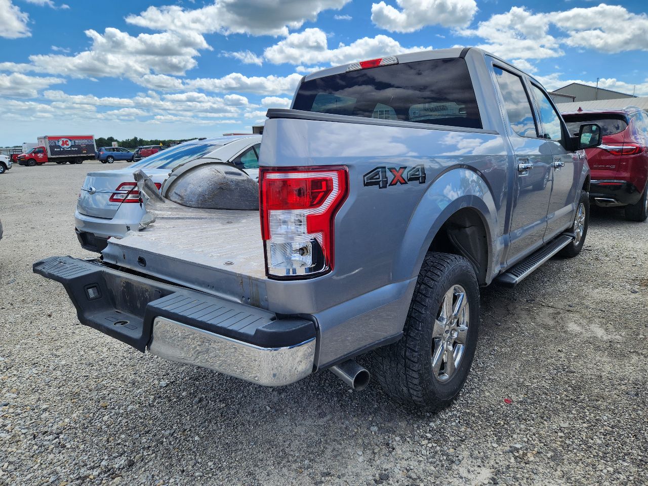 Vehicle/250732_03.jpg