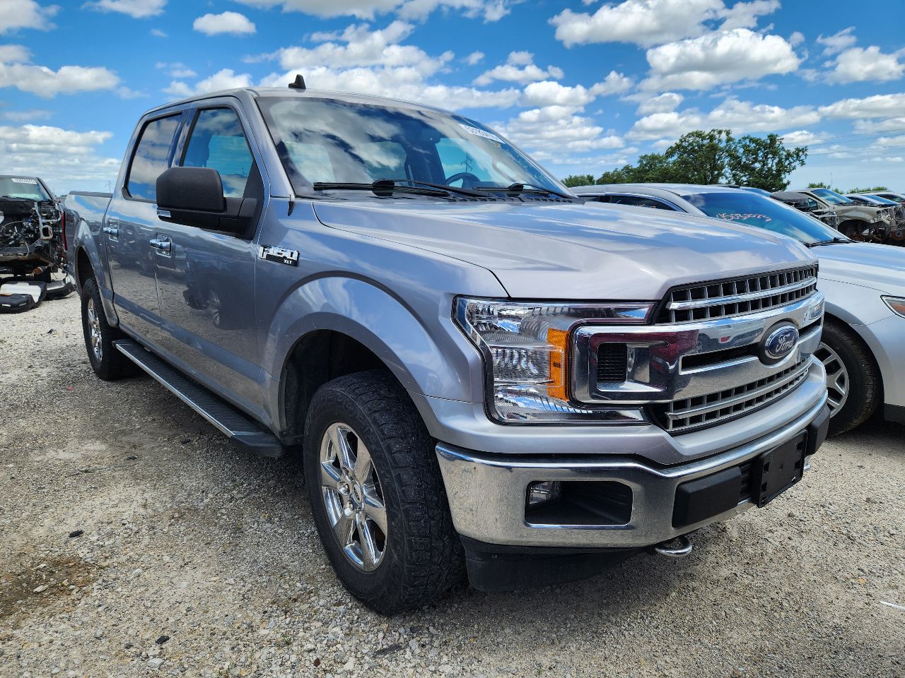 Vehicle/250732_04.jpg