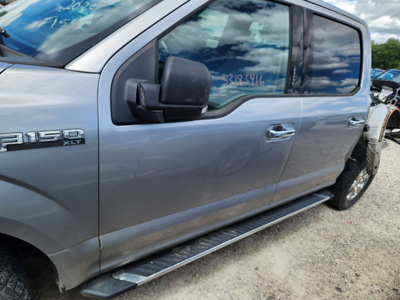 Vehicle/250732_09.jpg