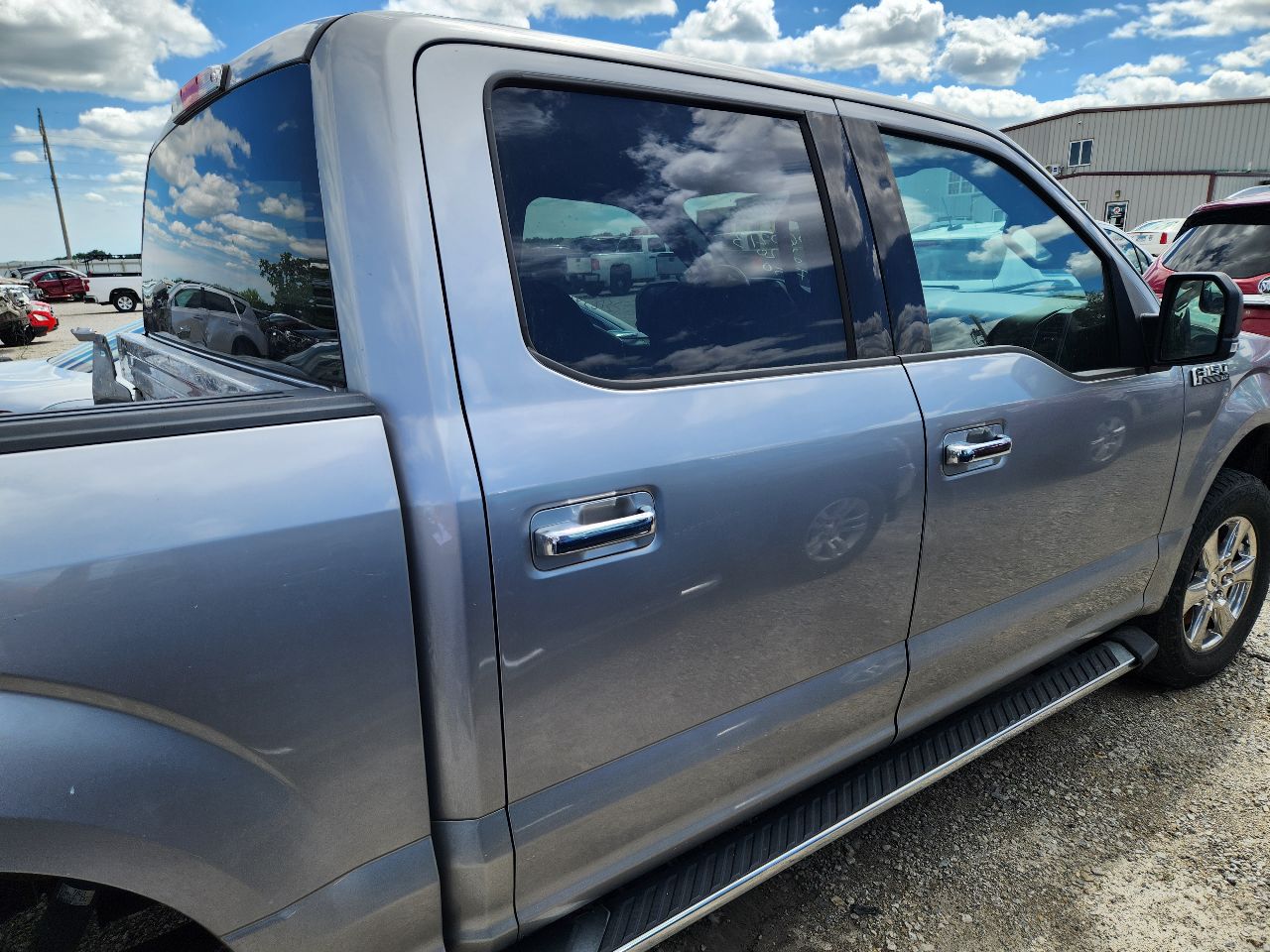 Vehicle/250732_11.jpg