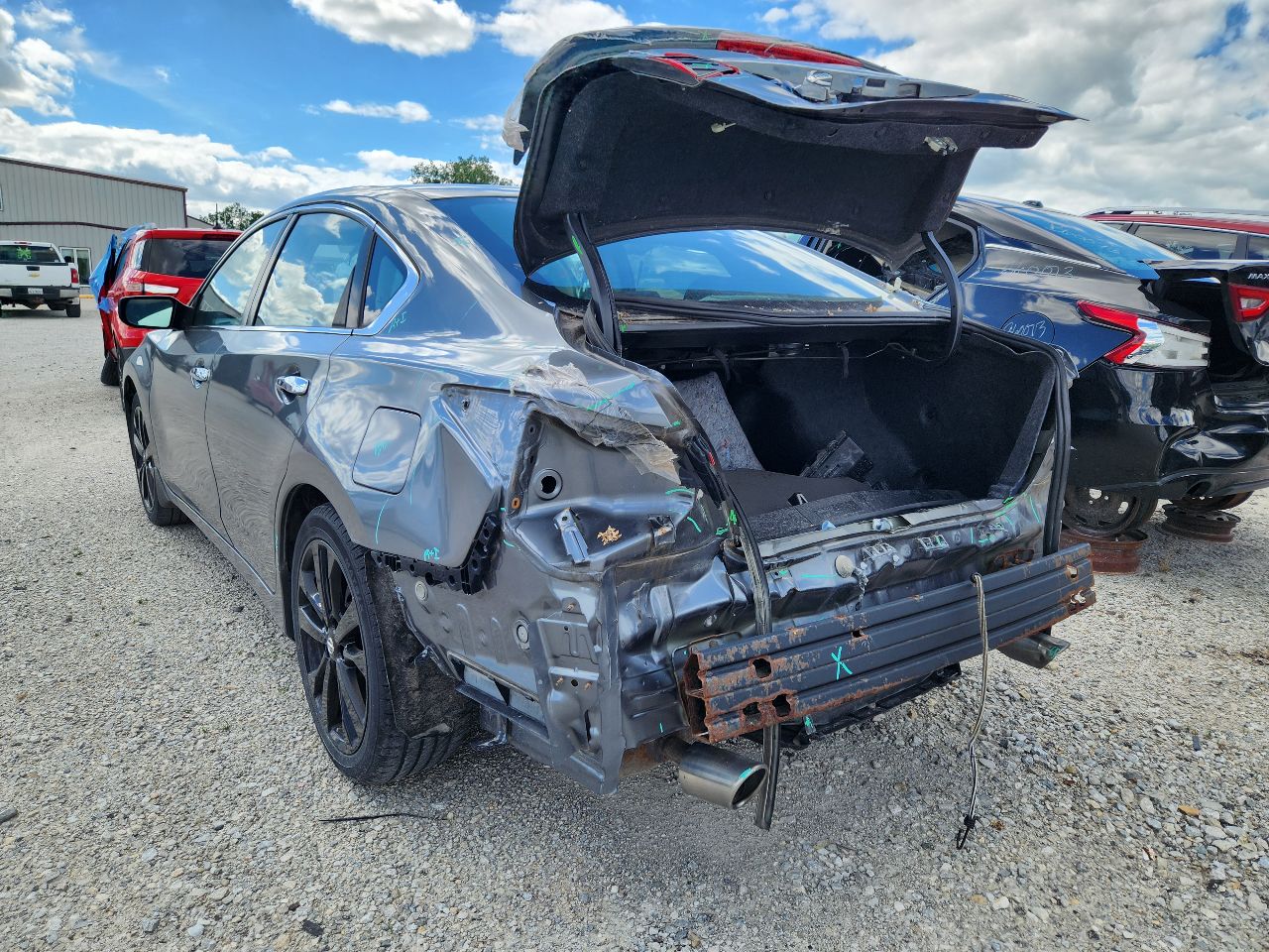 Vehicle/250734_02.jpg
