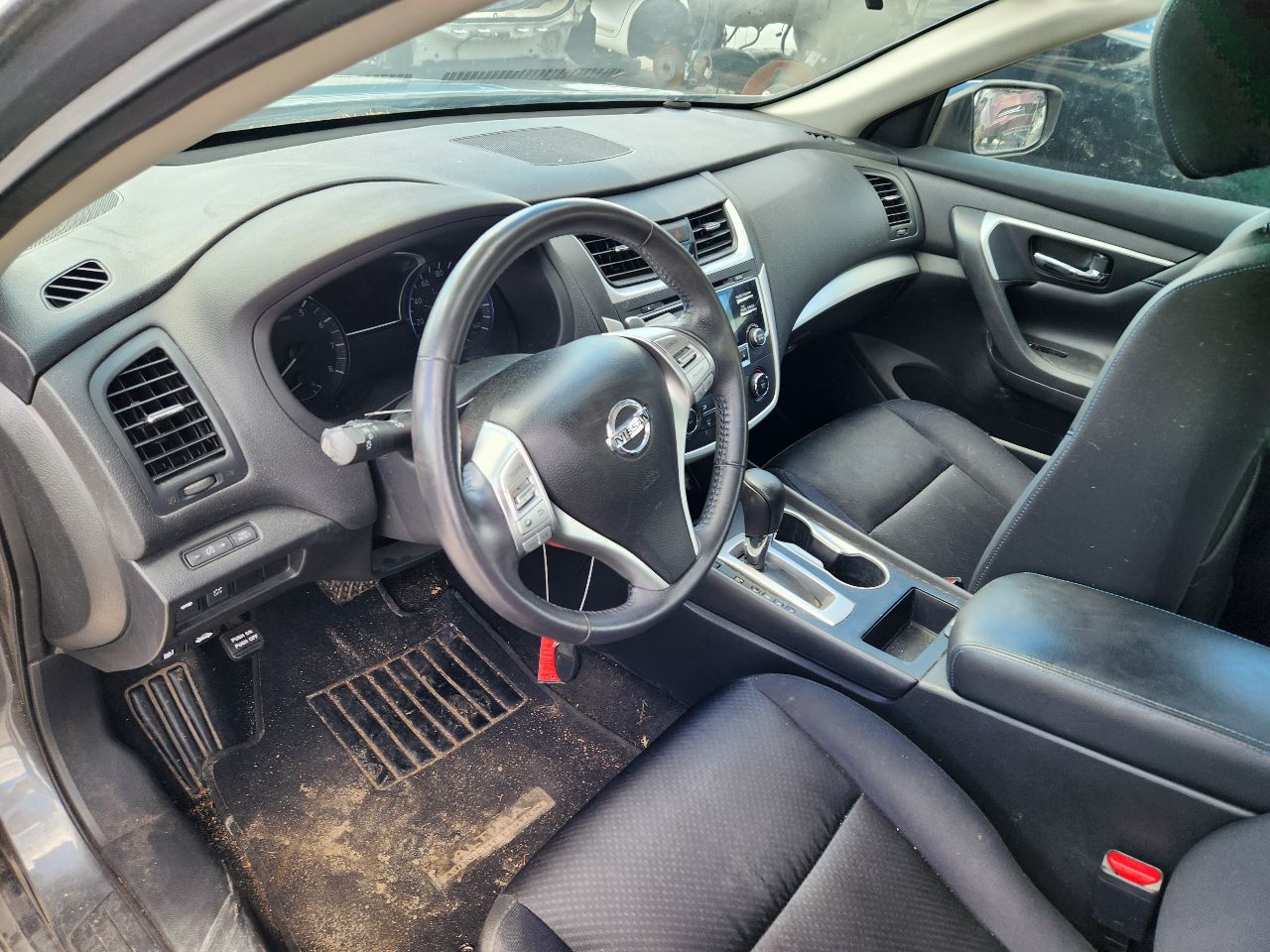 Vehicle/250734_12.jpg