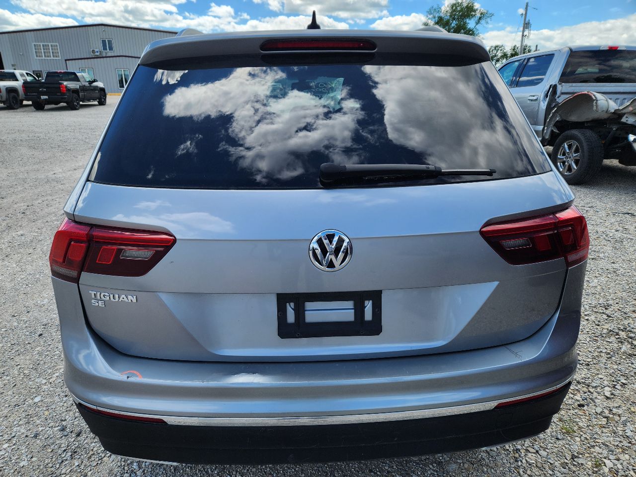 Vehicle/250735_07.jpg