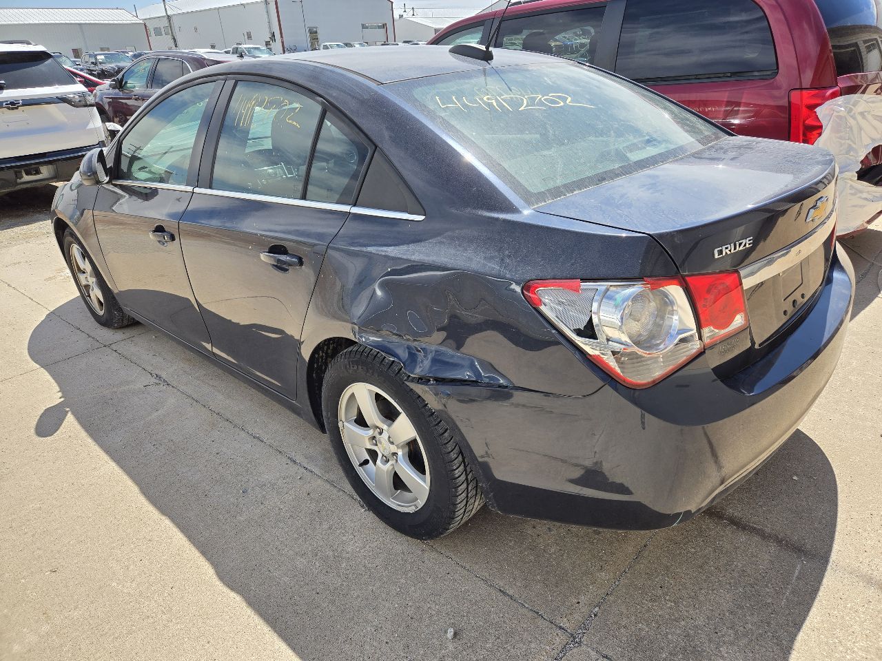 Vehicle/250745_06.jpg