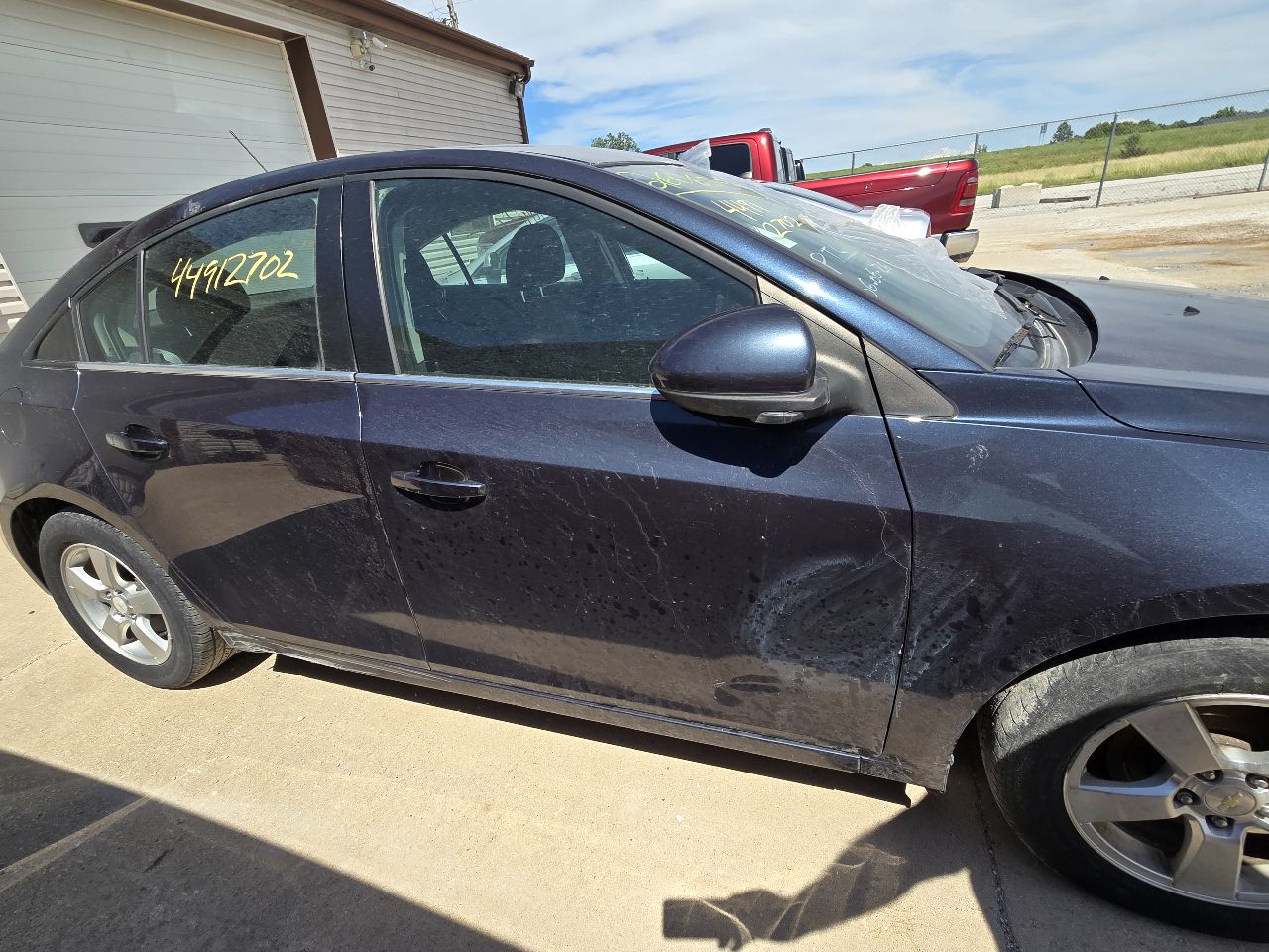 Vehicle/250745_11.jpg