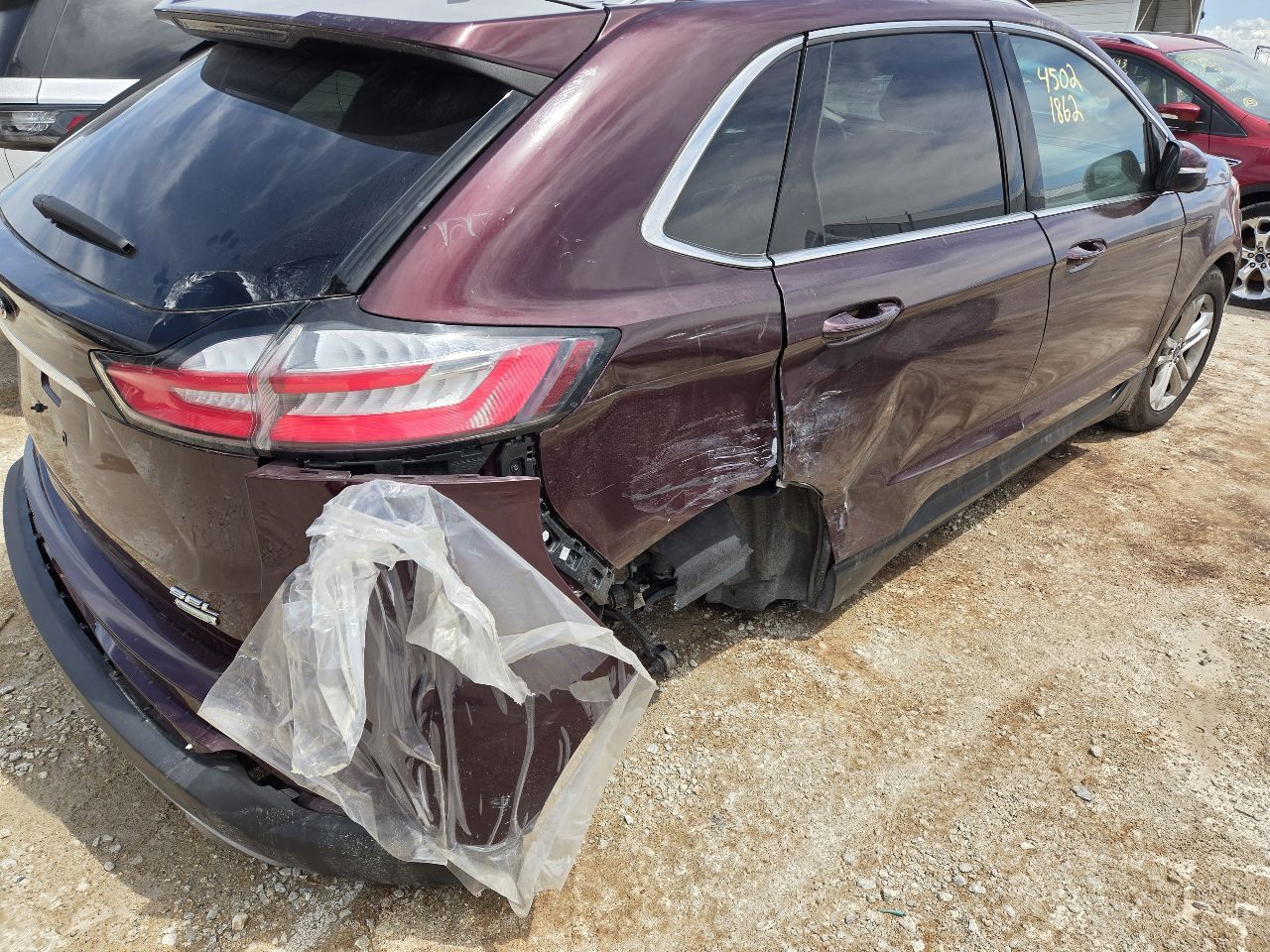 Vehicle/250746_08.jpg