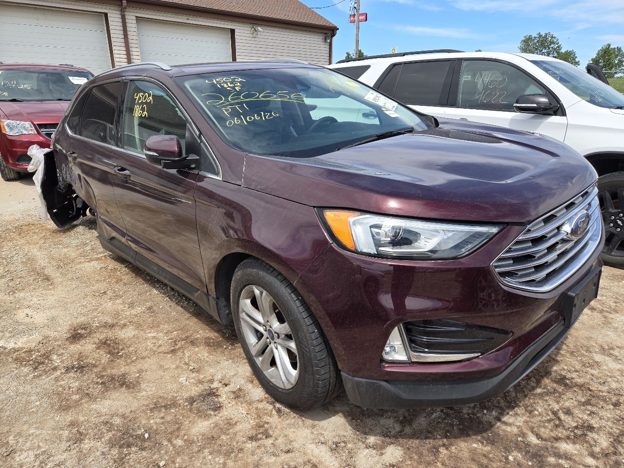 Vehicle/250746_12.jpg