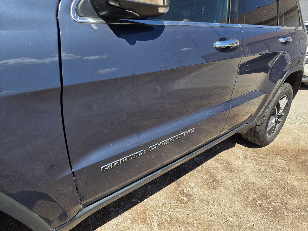 Vehicle/250751_03.jpg