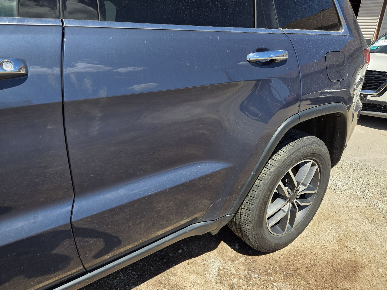 Vehicle/250751_04.jpg