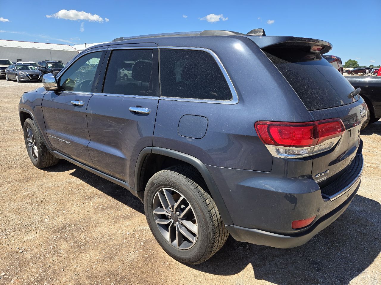 Vehicle/250751_06.jpg