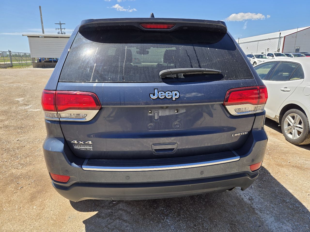 Vehicle/250751_07.jpg