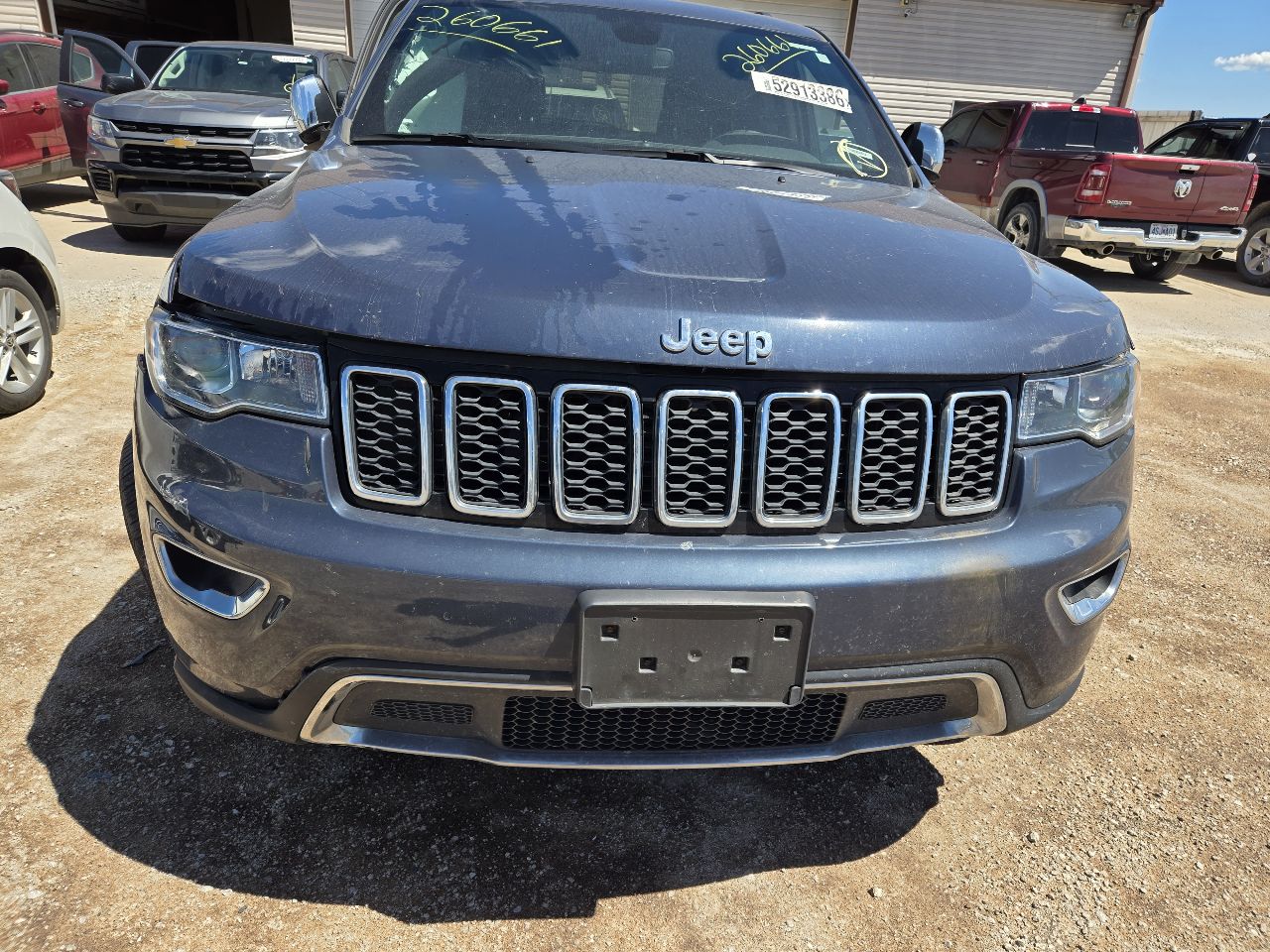 Vehicle/250751_11.jpg