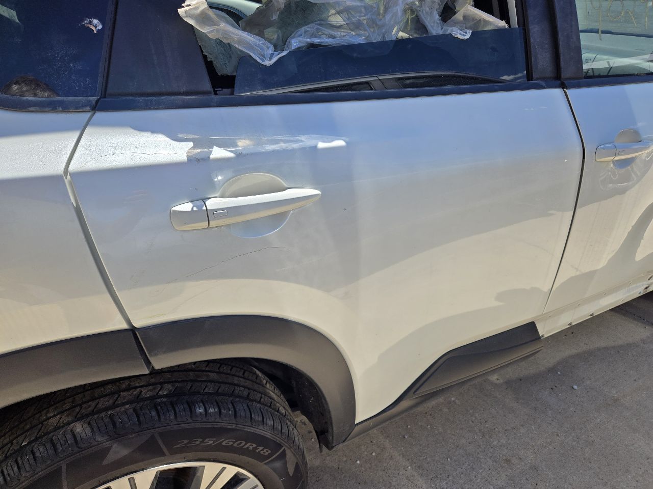 Vehicle/250758_09.jpg