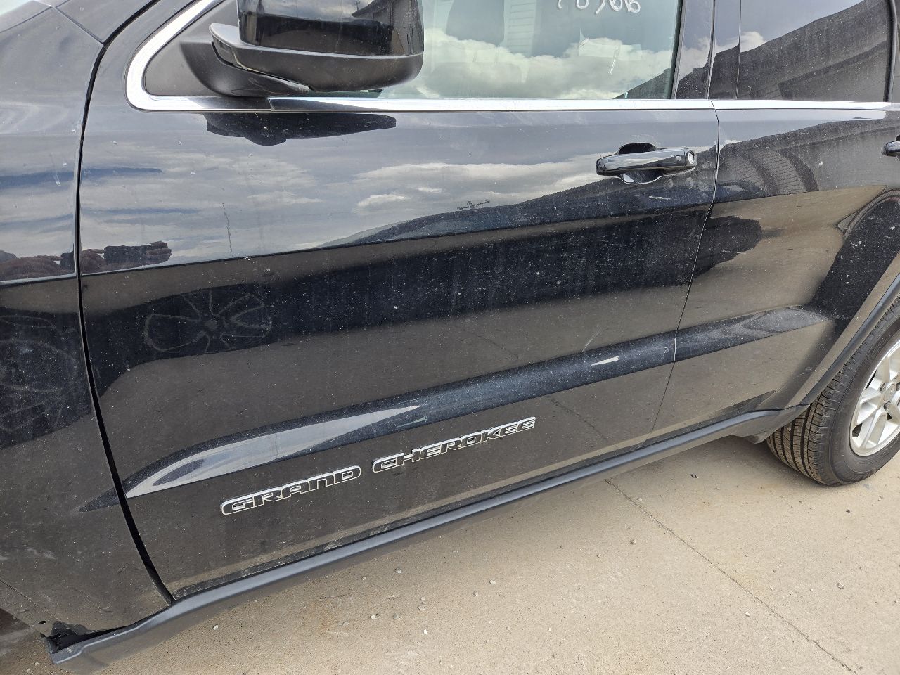 https://f005.backblazeb2.com/file/img-partshotlines-com/Inventory/EX441/Vehicle/250799_02.jpg