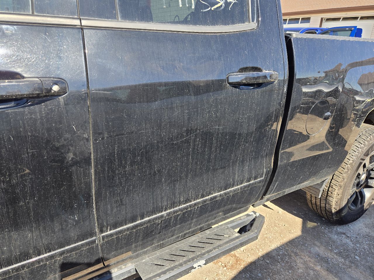 Vehicle/250836_04.jpg