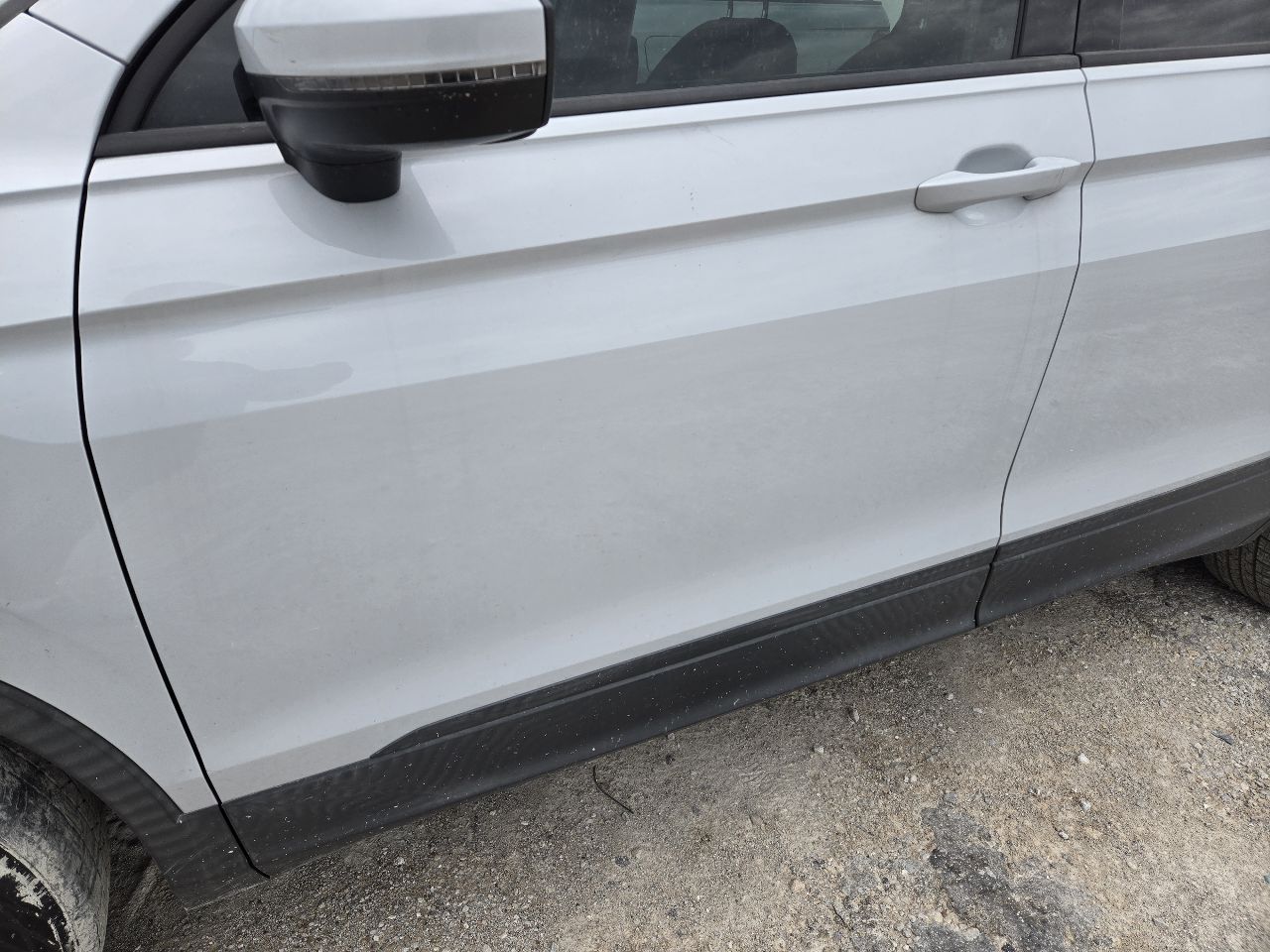 Vehicle/250846_03.jpg