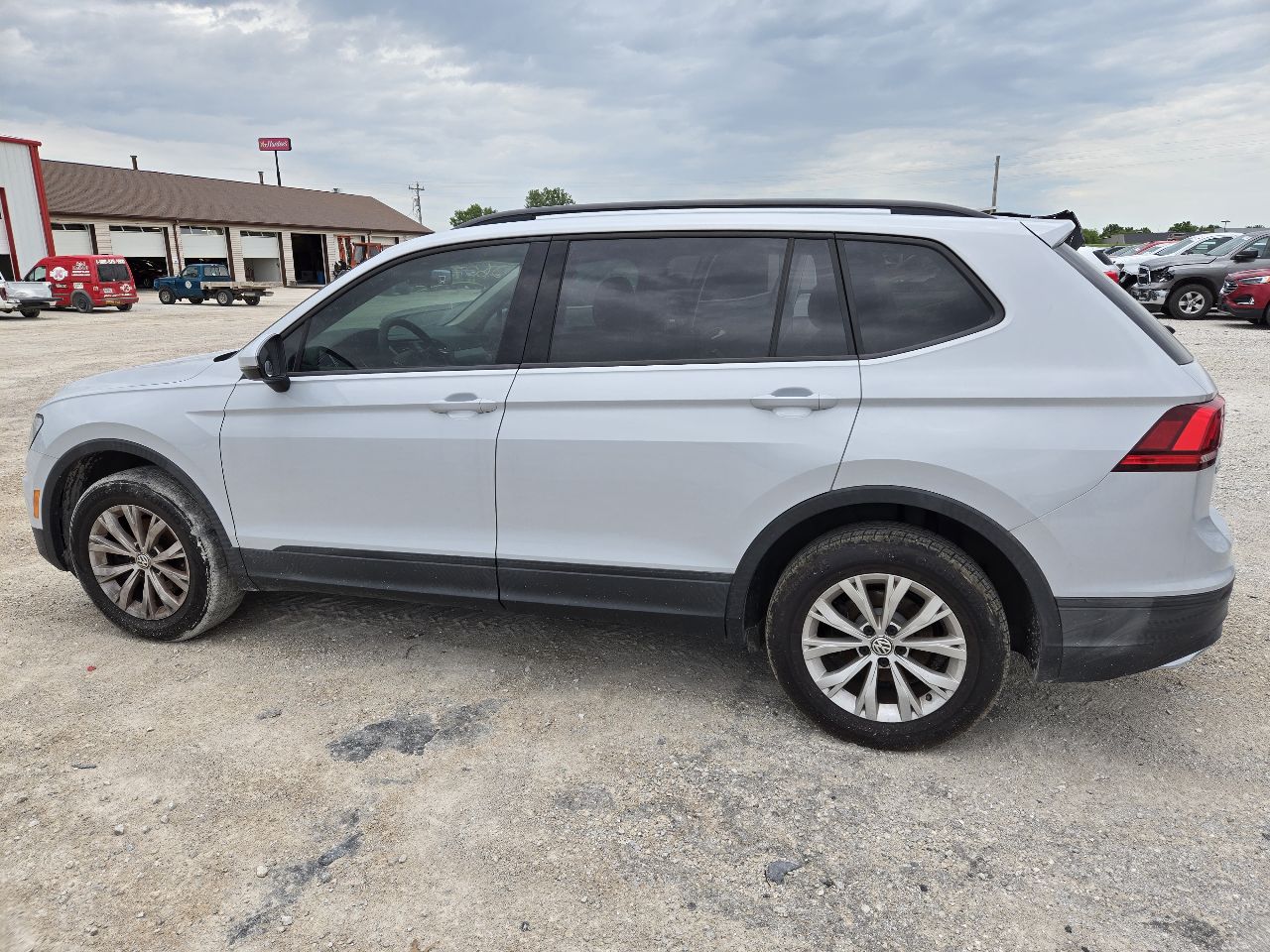 Vehicle/250846_05.jpg