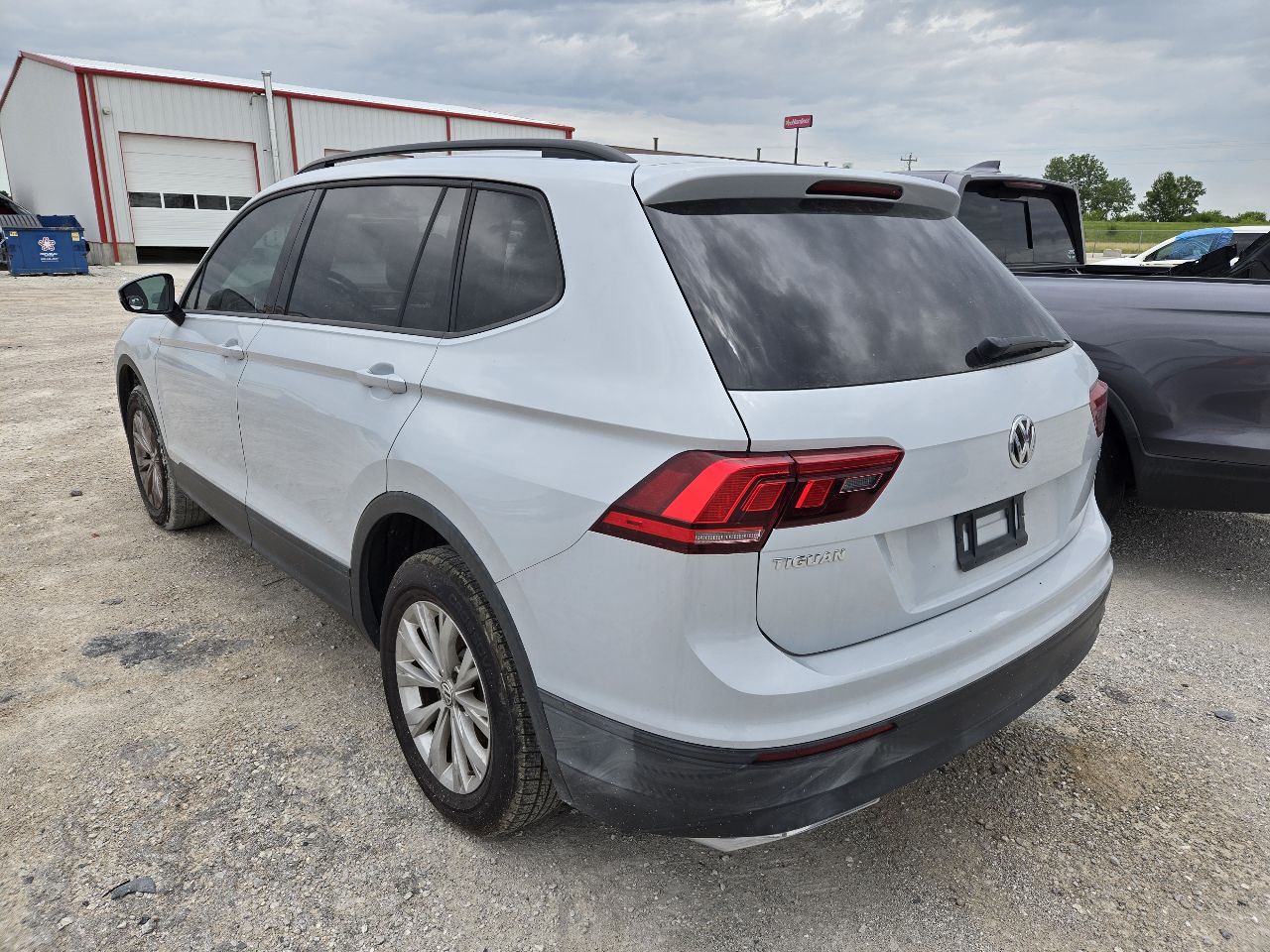 Vehicle/250846_06.jpg