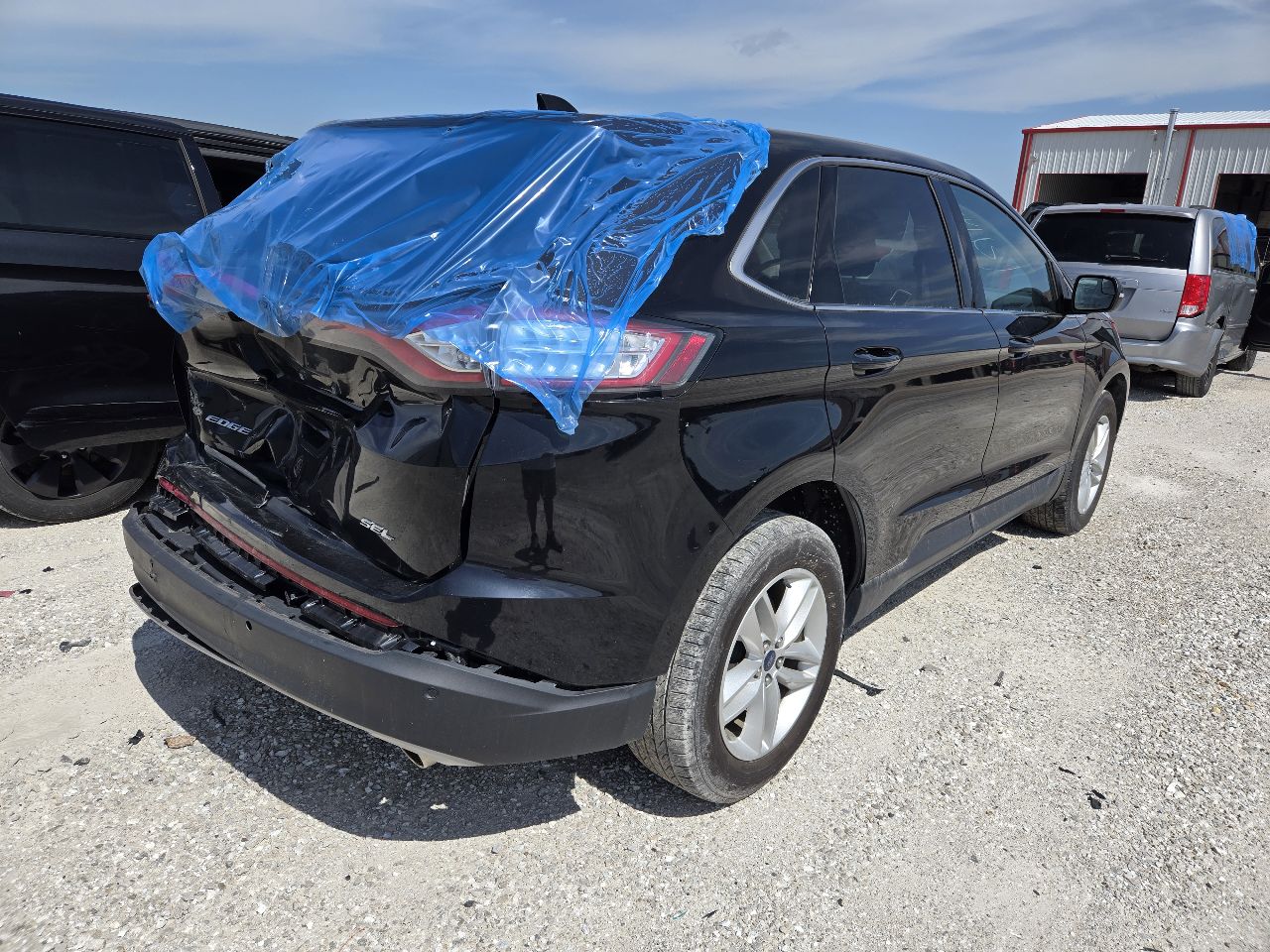 https://f005.backblazeb2.com/file/img-partshotlines-com/Inventory/EX441/Vehicle/250892_07.jpg