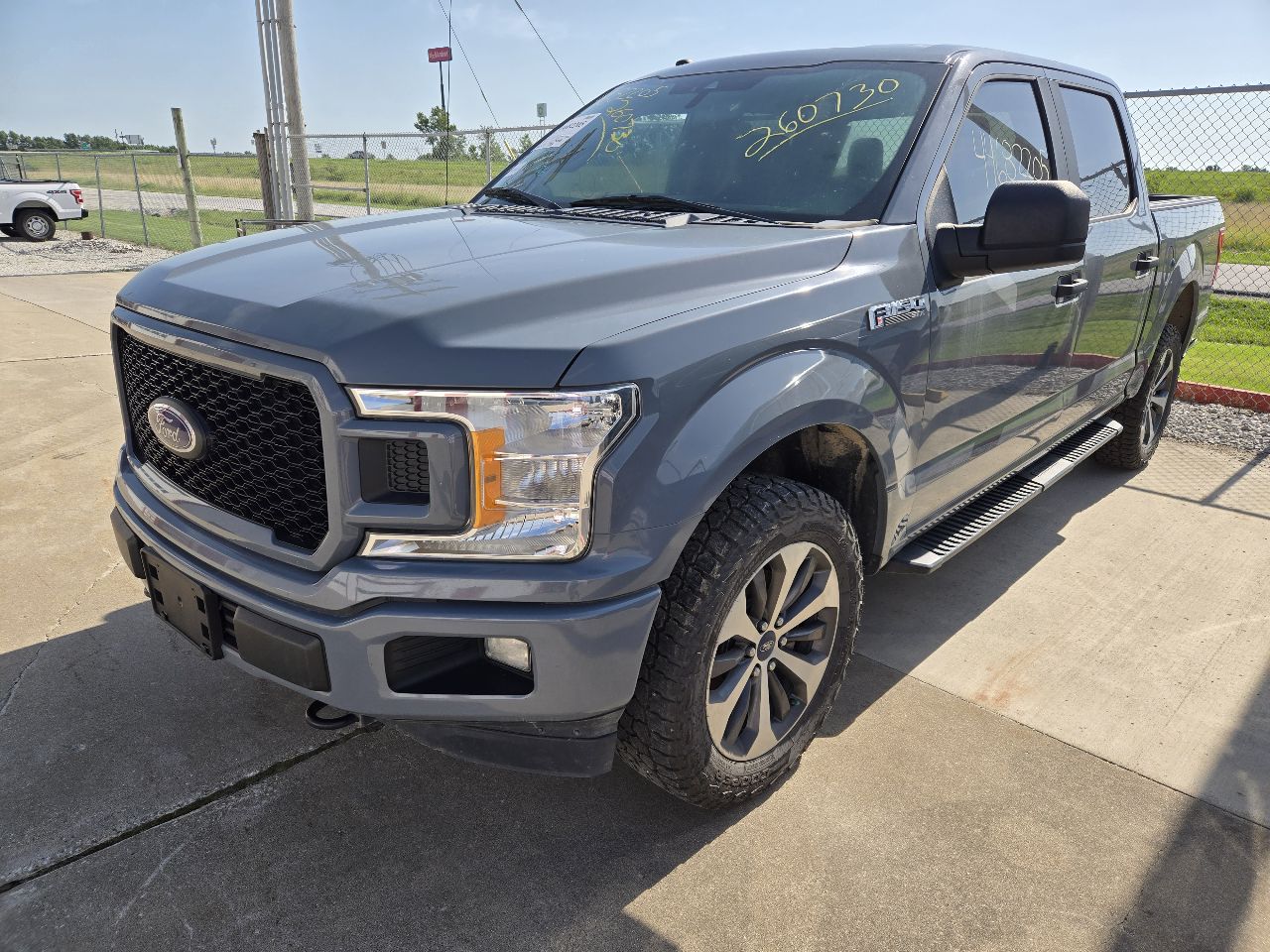 Vehicle/250939_01.jpg