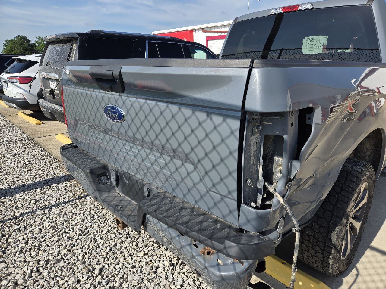 Vehicle/250939_09.jpg